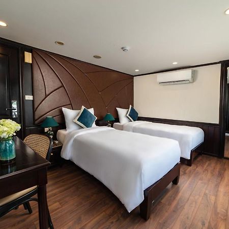 Santa Maria Cruise Halong Hotel Ha Long Exterior photo